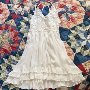 Elegant White Lace Mini Dress